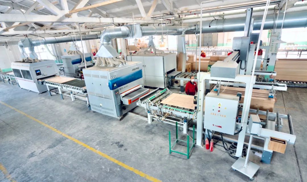 热烈祝贺青岛良木集团金桐工厂组装组获得“全国工人先锋号”称号!
