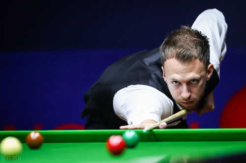 台球姿势解析 趴下去是俯视还是平视？